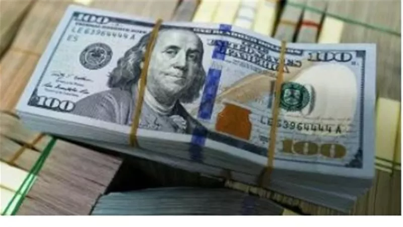 تطورات سعر الصرف: الدولار يحافظ على مستوياته أمام الجنيه رغم ضغوط الطاقة العالمية