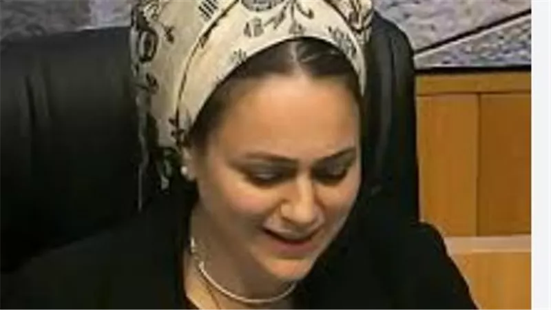 من 