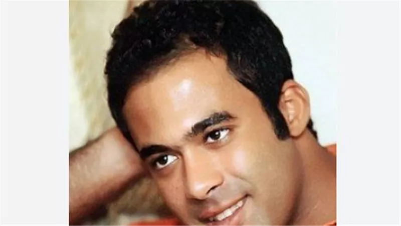 شريف عرفة ودعمه لهيثم أحمد زكي.. كواليس المواجهة الأولى مع الكاميرا