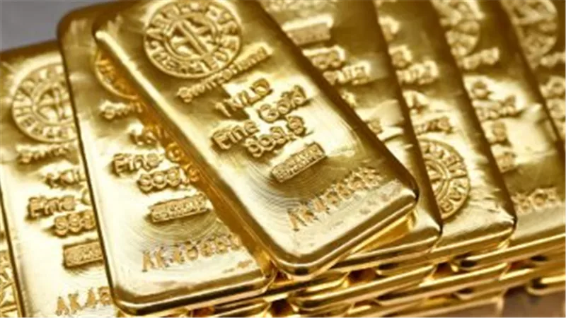 عيار 21 يقترب من حاجز 7200 جنيهًا.. تحليل شامل لتحركات الذهب في ظل أزمة النفط