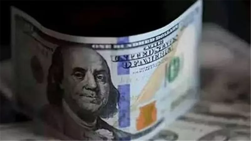 استقرار سعر الدولار في البنك الأهلي وبنك مصر وتوقعات بزيادة التدفقات النقدية