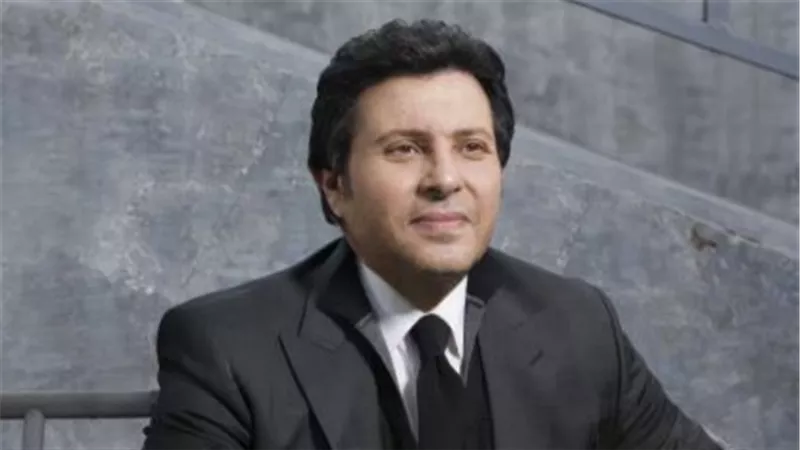 من العناية المركزة إلى الغرفة العادية.. رحلة صعود وهبوط الحالة الصحية لهاني شاكر