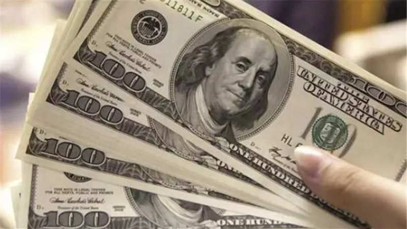 الأخبار الاقتصادية: ثبات سعر العملة الأمريكية في البنك المركزي المصري اليوم