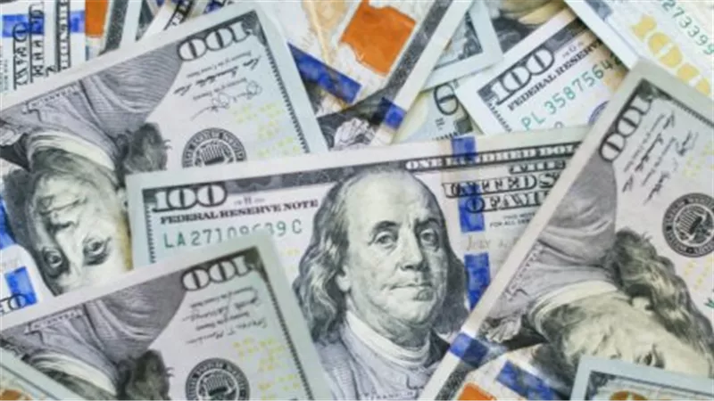 متابعة حية لسعر العملة الخضراء في الأسواق المصرية اليوم الثلاثاء 7-4-2026