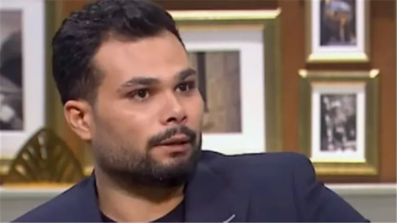 من الطفولة إلى الزواج: كيف جمعت الصدفة أحمد عبد الله محمود وحب عمره بعد عقدين؟