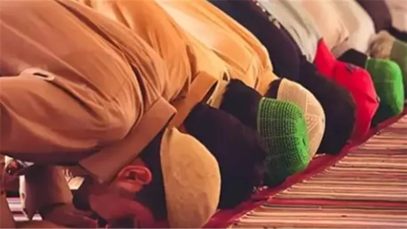 موعد أذان المغرب والفجر اليوم.. خريطة مواقيت الصلاة في كافة المدن المصرية