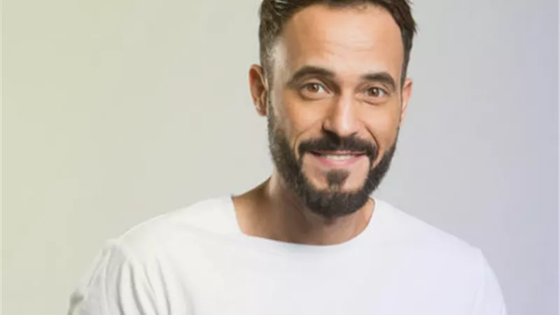 يوسف الشريف يتجاوز أزمة الانفصال عن إنجي علاء ويبدأ مرحلة مهنية وشخصية مختلفة تمامًا