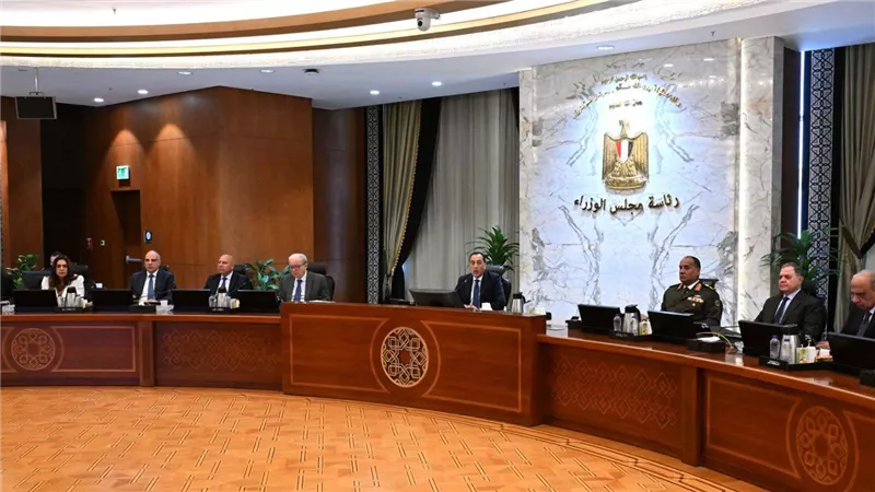 برئاسة مدبولي.. مجلس الوزراء يناقش خطط مواجهة الركود التضخمي واضطراب سلاسل الإمداد