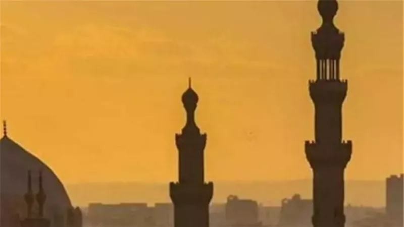 موعد أذان الفجر والمغرب اليوم: دليل المصلي في القاهرة والأقاليم