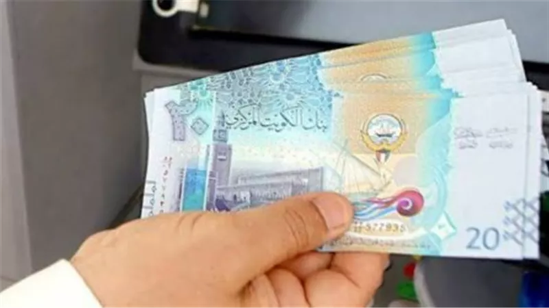 للمسافرين والمستثمرين.. دليلك الشامل لمعرفة سعر الدينار الكويتي وتوقعات الانخفاض والارتفاع