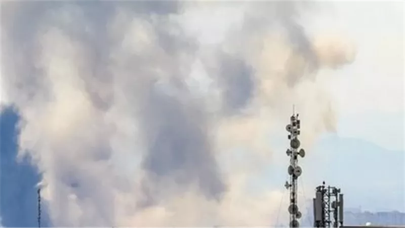 براميل النفط الحبيسة.. كيف يخنق الحصار الأمريكي ما تبقى من اقتصاد إيران؟