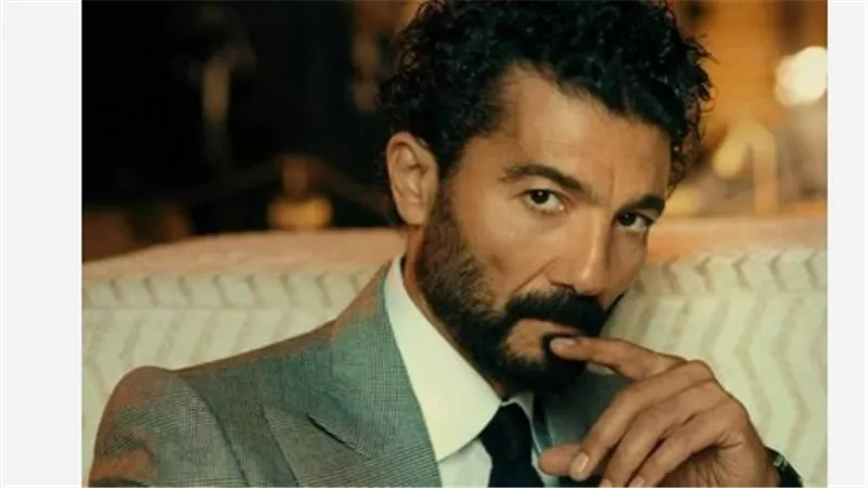 خالد النبوي يبحث عن بطلة جديدة.. كواليس أزمة مسلسل 