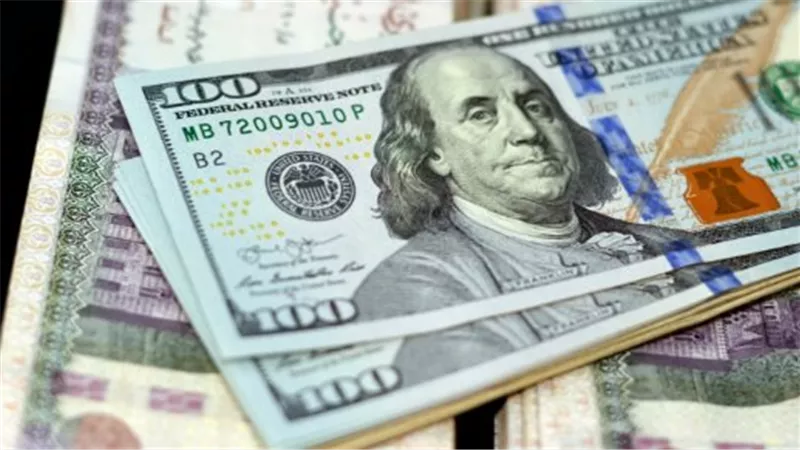 استقرار سعر الصرف.. كيف استقبلت البنوك المصرية الدولار في منتصف شهر أبريل 2026؟