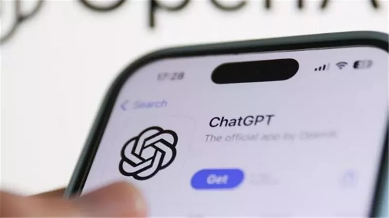 أمن المعلومات في عصر الذكاء الاصطناعي: هل يحفظ ChatGPT الرسمي من OpenAI أسرارنا الشخصية؟