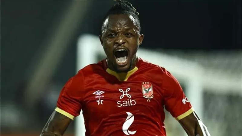 والتر بواليا: اللعب لـ الأهلي يتطلب شيئًا هامًا.. وأتواصل مع لاعبين فقط