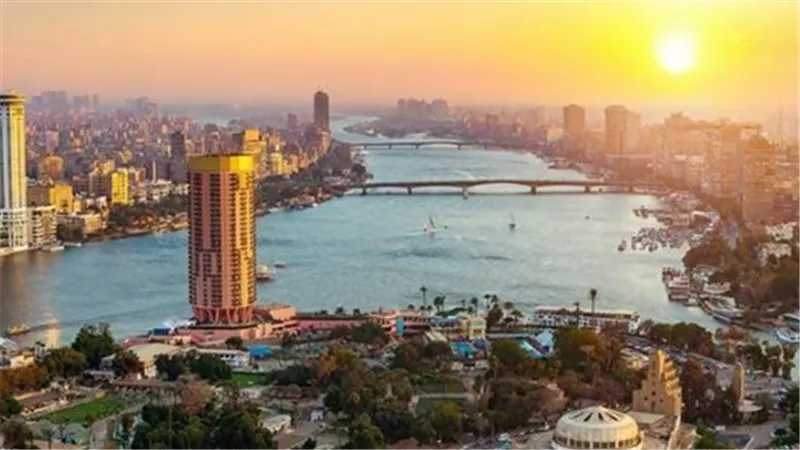 للمسافرين وسائقي الطرق: الأرصاد تنصح بالحذر من الرياح والأتربة المثارة اليوم