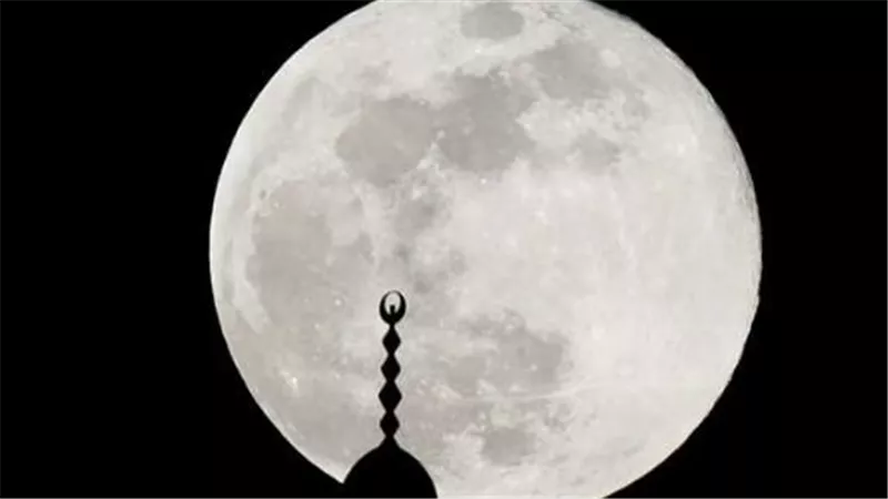 الدليل الكامل للتاريخ الهجري اليوم الأحد.. مواعيد العمل والعبادات في شهر ذي القعدة