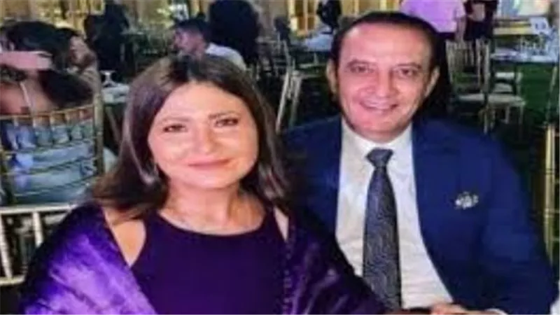 بمسجد الشرطة بالشيخ زايد.. دينا رامز تتلقى العزاء في وفاة والدها الأحد
