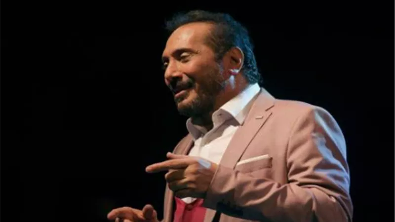الحجار والـ 3000 أغنية.. تاريخ من الإبداع يتوج بإطلاق 