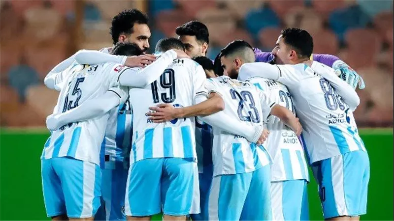 مفاجأة جديدة.. بيراميدز يجهز الشيبى وزلاكة لمواجهة الزمالك