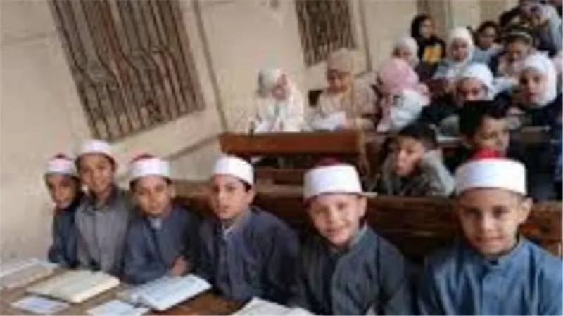 جدول امتحانات اليوم الثلاثاء لطلاب الثانوي الأزهري علمي وأدبي بجميع المحافظات