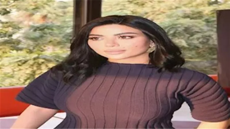 جمال طبيعي ومكياج ناعم.. كيف أطلت كارولين عزمي في يوم ميلادها عبر إنستجرام؟