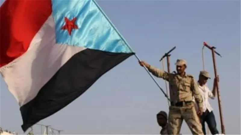 دولة الجنوب واقع مؤسسي.. كيف أرسى الانتقالي قواعد الإدارة الذاتية رغم 