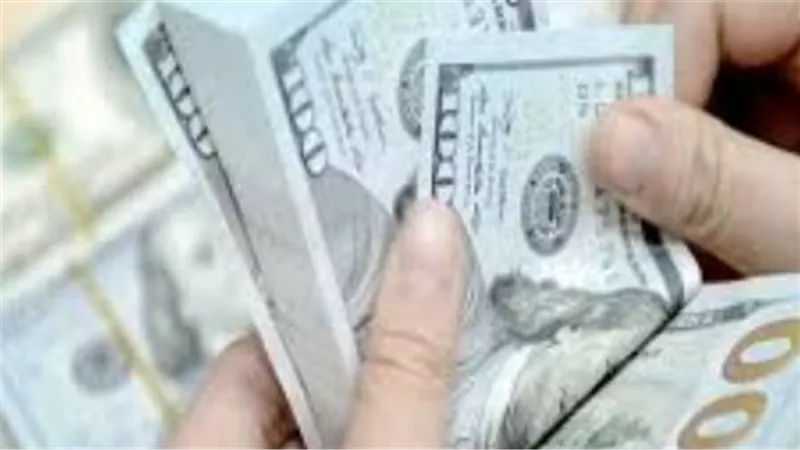 أسعار العملات اليوم: الدولار الأمريكي يحافظ على قيمته مقابل الجنيه في منتصف تعاملات الأسبوع