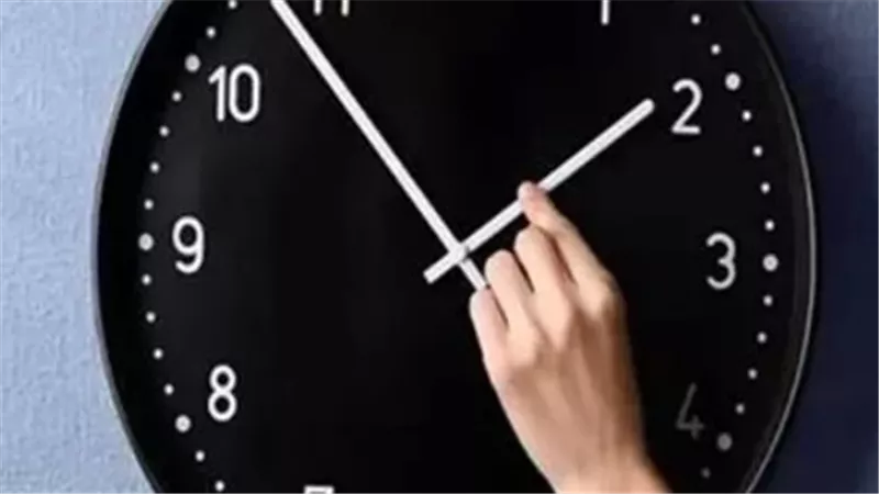 رسميًا.. مصر تبدأ العمل بالتوقيت الصيفي الجمعة المقبل وهذا هو الموعد الدقيق لتغيير الساعة