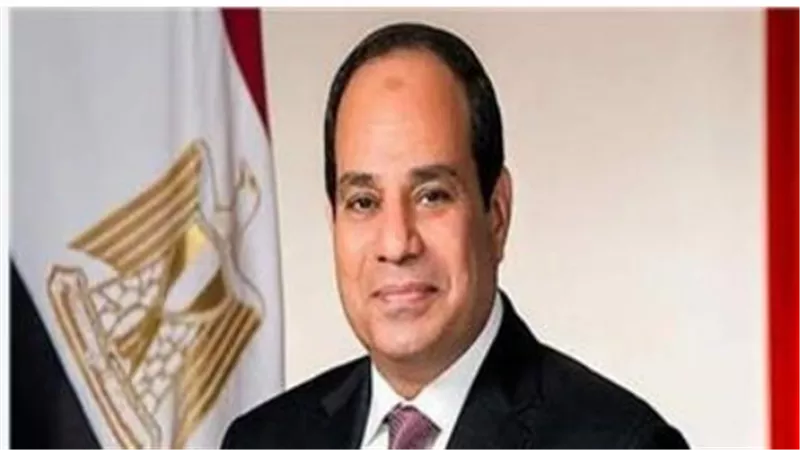 السيسي يضع إكليل الزهور على النصب التذكاري لشهداء القوات المسلحة في ذكرى تحرير سيناء