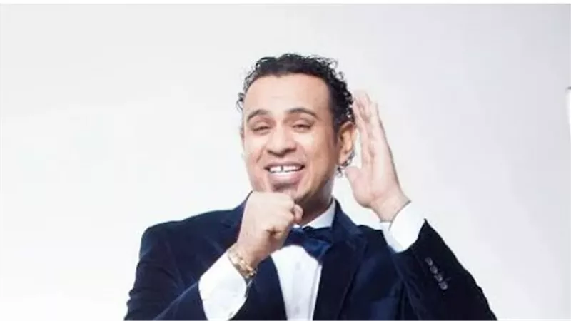 محمود الليثي يبكي على الهواء: 