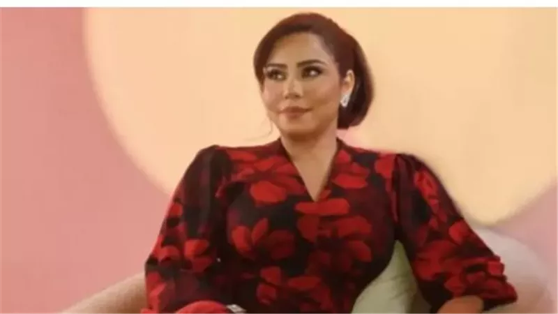 صوت مصر في الاستوديو.. كيف تمهد شيرين لعودتها بـ 