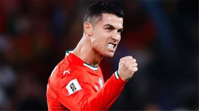 برونو فيرنانديز: أتمنى فوز البرتغال بكأس العالم 2026 من أجل رونالدو