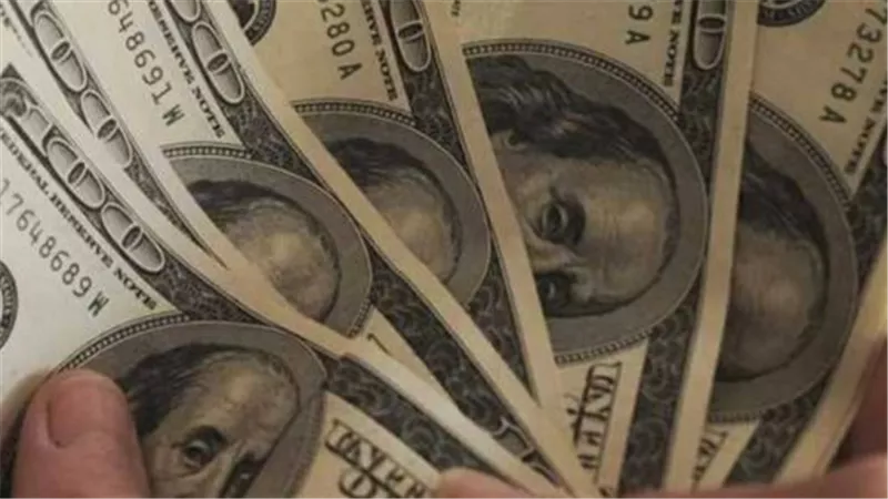سعر الدولار مقابل الجنيه اليوم: استقرار يسود القطاع المصرفي المصري في نهاية تعاملات أبريل