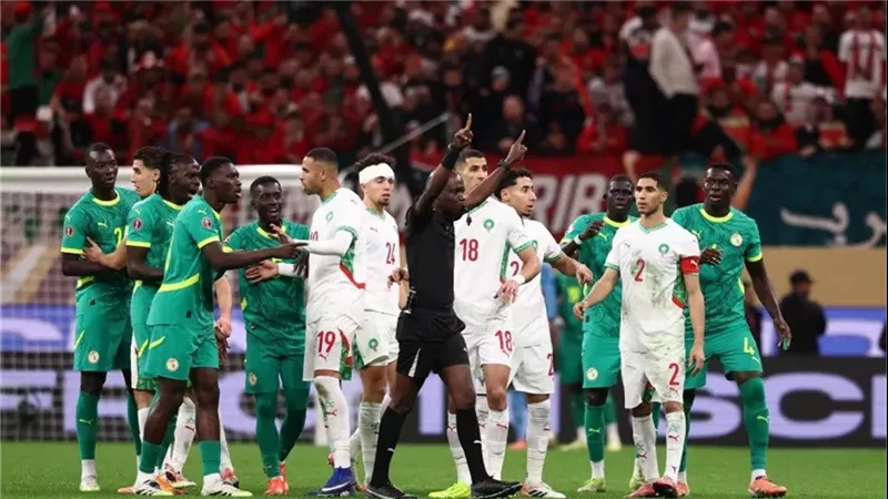 بسبب انسحاب السنغال أمام المغرب.. الفيفا يتخذ قرارًا صارمًا قبل انطلاق كأس العالم