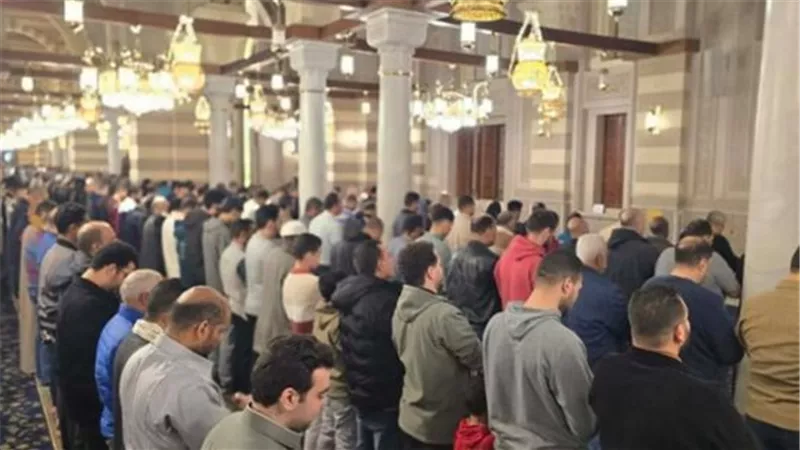 دليل المسلم: تعرف على مواعيد الآذان اليوم الاثنين في المدن والمحافظات المختلفة
