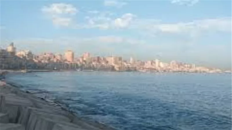 دليلك الكامل لطقس الإسكندرية: استعد لتقلبات درجات الحرارة بين سطوع الشمس والأمطار
