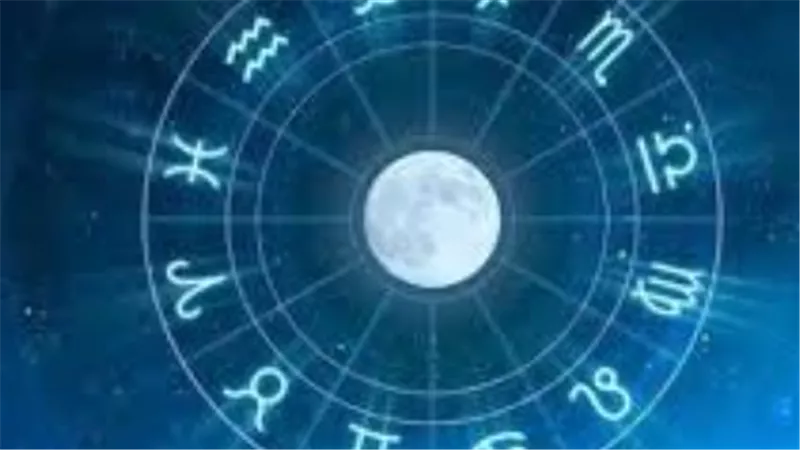لغة النجوم وتأثيرها على الواقع.. حظك اليوم جميع الأبراج 4_5_ 2026