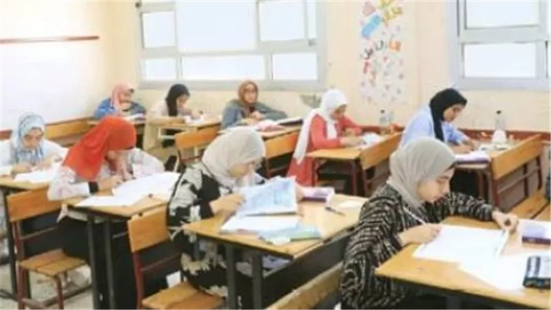 التعليم تحسم الجدل حول تعديل مواعيد الامتحانات