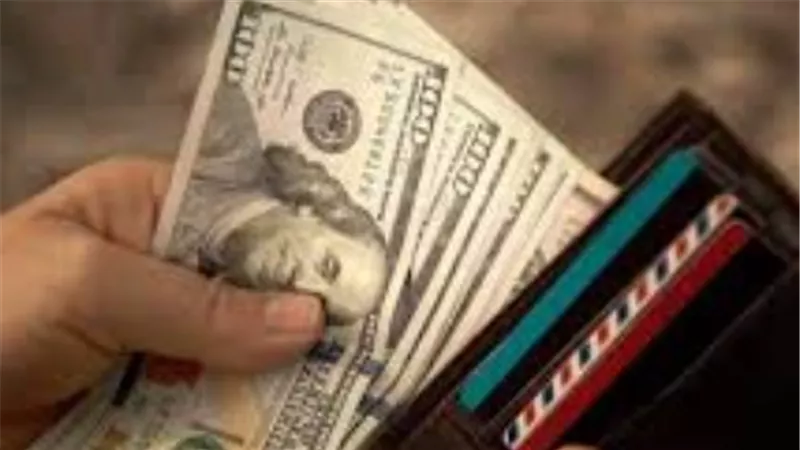 تحديثات سوق الصرف.. ثبات سعر الدولار في البنك الأهلي وبنك مصر ومصرف المتحد