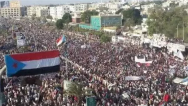 الجنوب العربي في ذكرى إعلان عدن: حشود مليونية تجدد العهد وتفرض واقع السيادة