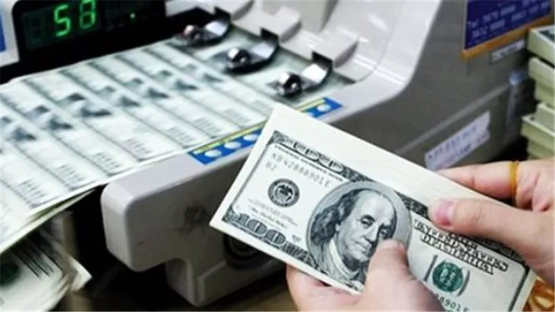 لوحة أسعار الصرف اليوم: كم سجل الدولار مقابل الجنيه في بنك الإسكندرية وقناة السويس؟