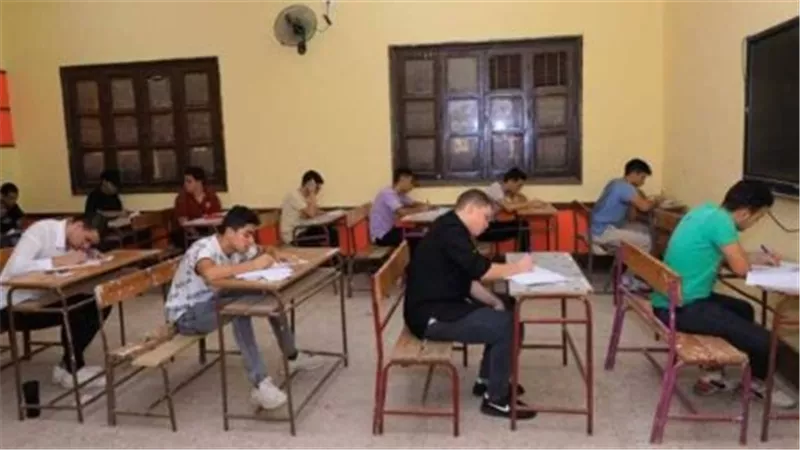 خريطة توزيع الأسئلة للمواد العلمية والأدبية لطلاب الثانوية العامة