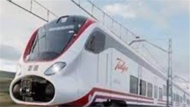قطار تالجو 2030 و2031.. رفيقك في رحلة الصعيد من القاهرة إلى أسوان ذهابًا وإيابًا