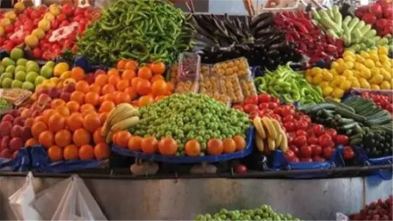 تحديث أسعار سوق العبور: تعرف على تكلفة الكيلو من الثوم والقلقاس والفاصوليا اليوم