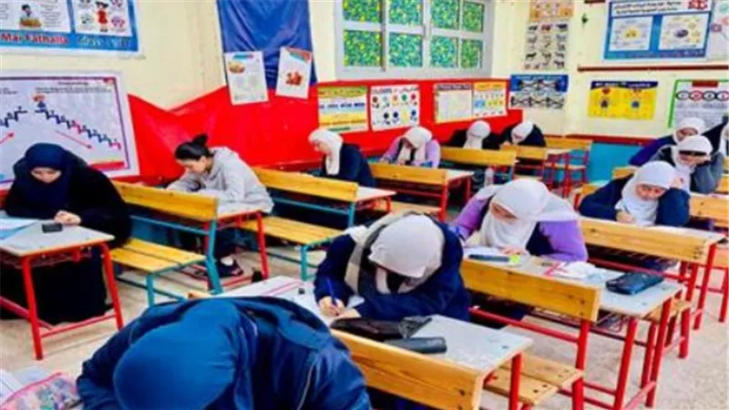 جدول امتحانات الثانوية العامة 2026 أدبي: مواعيد اختبارات الجغرافيا والتاريخ والفلسفة