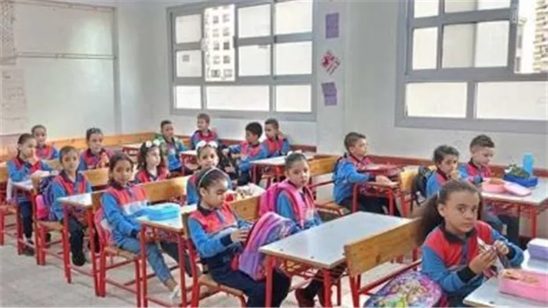 دور المدارس في مساعدة أولياء الأمور على تسجيل رغبات الالتحاق عبر التطبيق الإلكتروني
