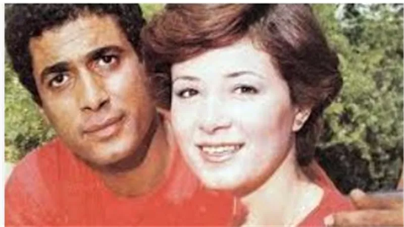 لماذا رفض أحمد زكي الزواج بعد رحيل هالة فؤاد في حواراته النادرة