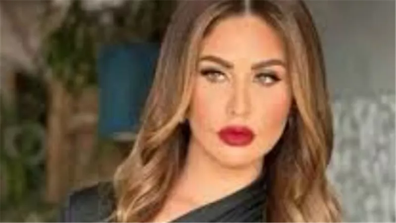 مي سليم تعتمد تسريحة الشعر المنسدل لتبرز أناقتها في أحدث جلسة تصوير