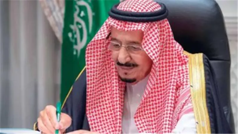 خادم الحرمين الشريفين يوجه بتوسيع نطاق مسابقة الملك عبدالعزيز لتشمل البنات لأول مرة